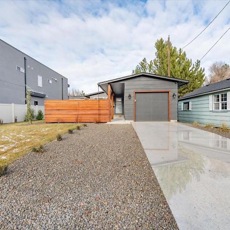 Mid Century Modern Boise-River Bungalow W/ Hot Tub Kültér fotó