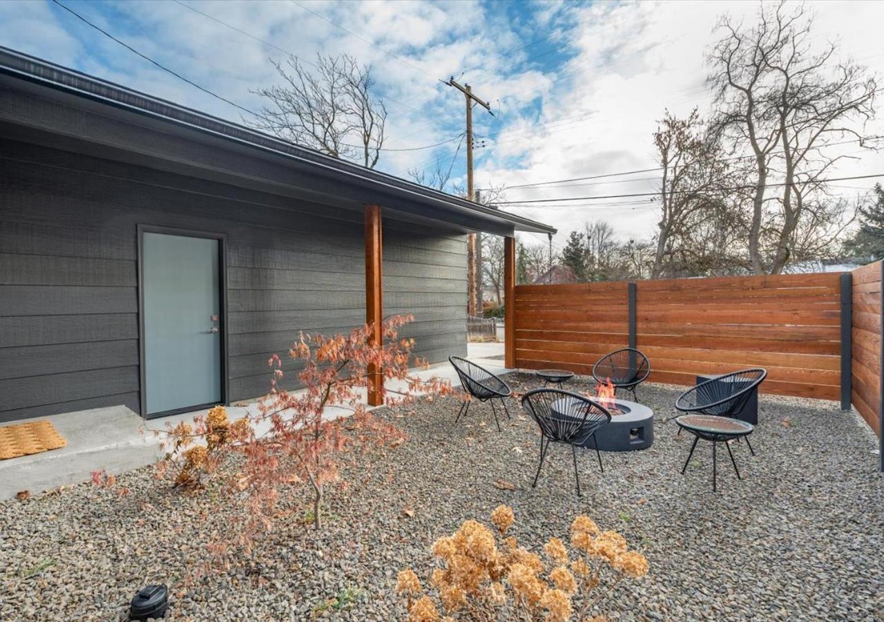Mid Century Modern Boise-River Bungalow W/ Hot Tub Kültér fotó