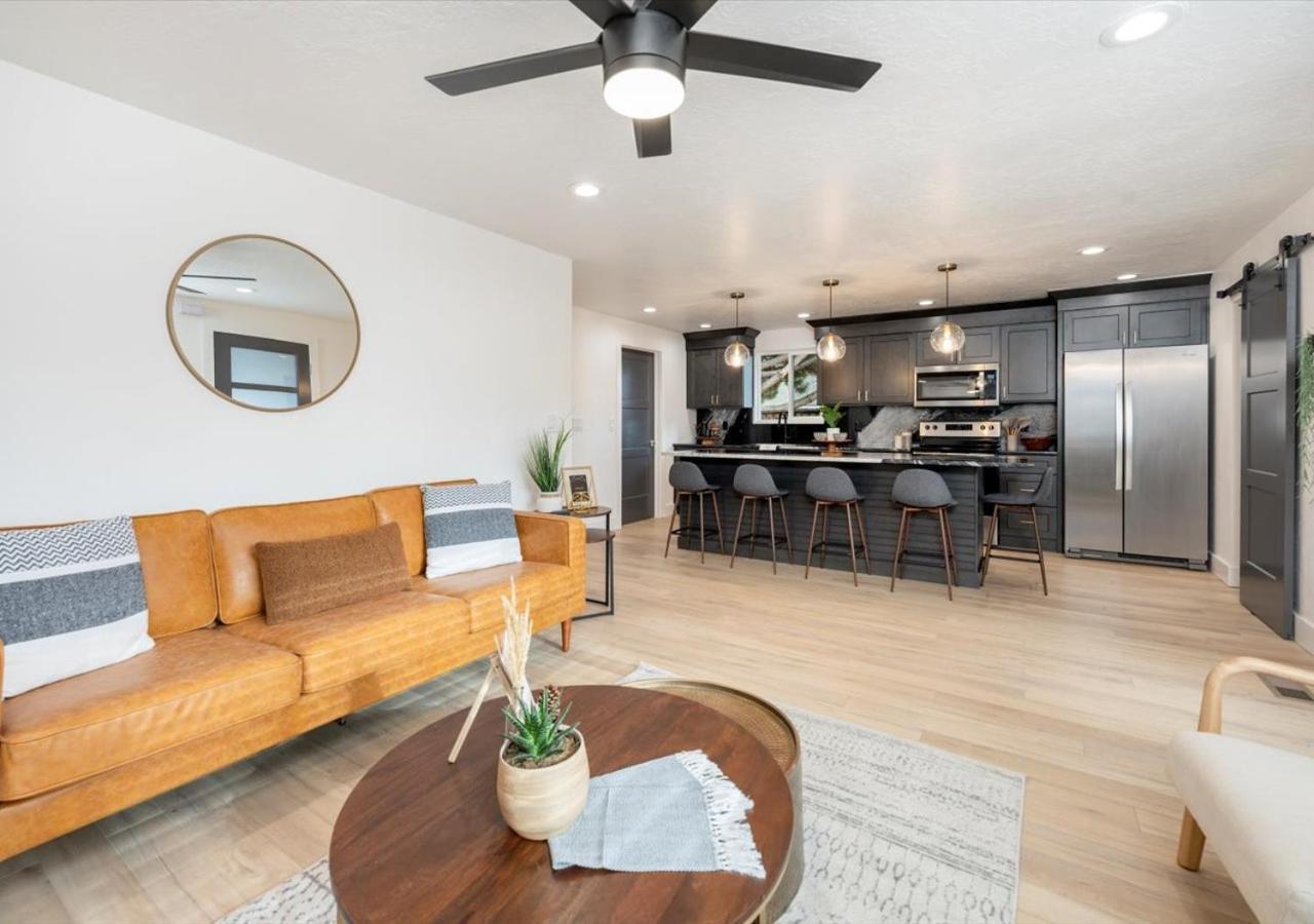 Mid Century Modern Boise-River Bungalow W/ Hot Tub Kültér fotó